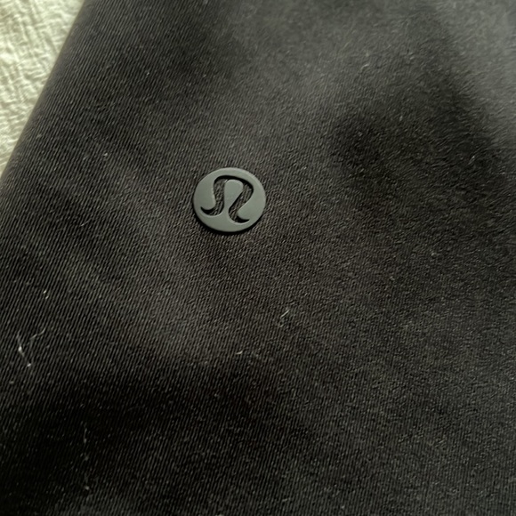 Lululemon on the fly pants - Picture 3 of 4